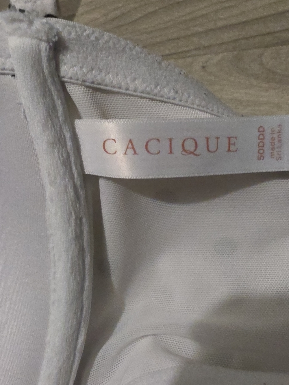 Cacique Size 50DDD Underwire Dot Front-Close Bra with Pink Accents. - Picture 2 of 8